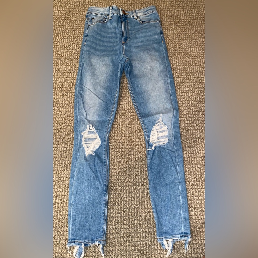 ASOS BRAND RIPPED JEANS SIZE 26/30!!!